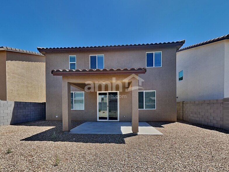 Building Photo - 17134 W Lawrence Ln