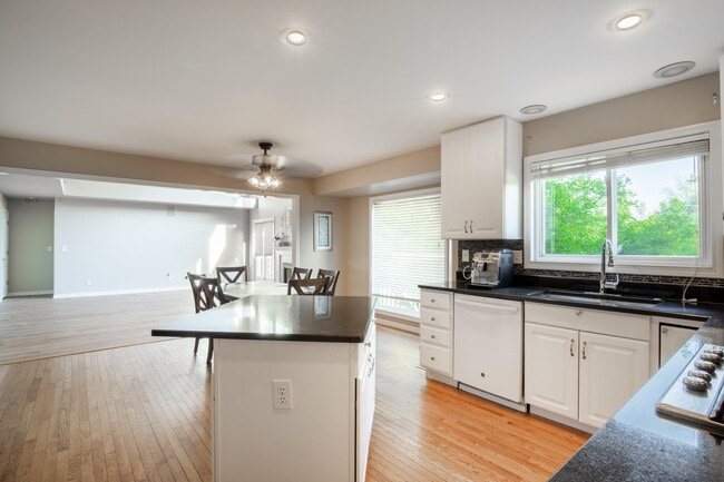 Building Photo - 1082 Bold Forbes Ct