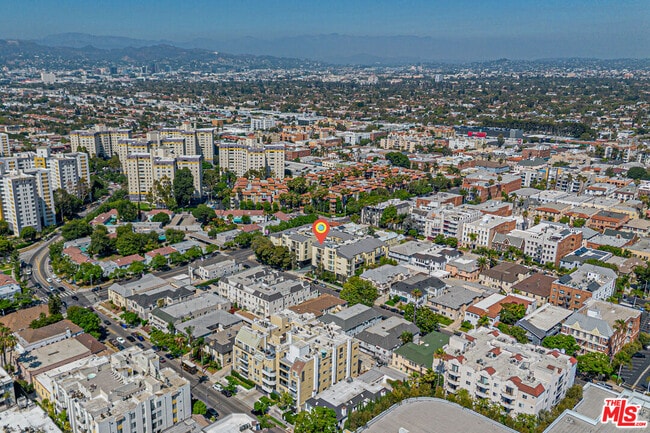 Building Photo - 600 Ridgeley Dr