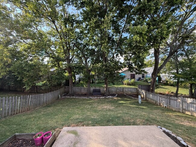 Building Photo - 881 Revere Run Dr