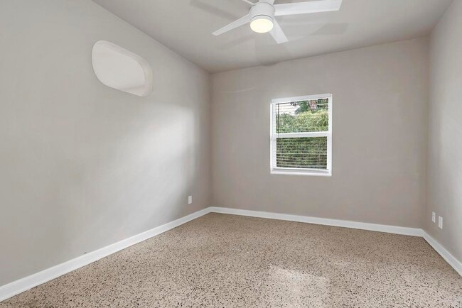 Building Photo - 17 Ocean Breeze