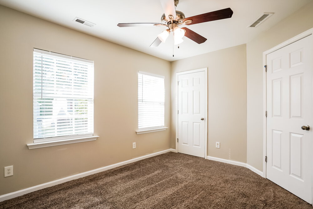 Building Photo - 2017 Sterling Hill Dr
