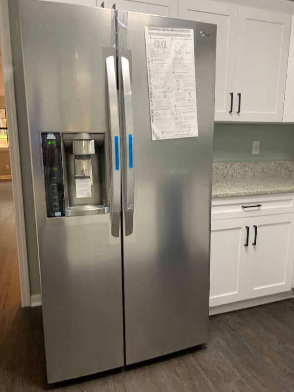 Building Photo - 556 Wedgewood Dr