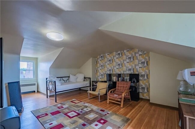 Building Photo - Lawrenceville - 2 BR Single Family Home, Air Condition, Hardwood Floors!