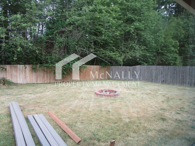 Building Photo - Melton: 6606