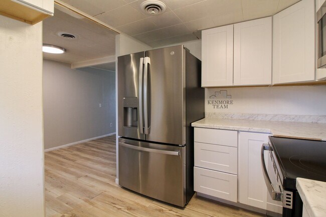 Building Photo - 3 Bedroom, 1 Bath Home in Central Richland