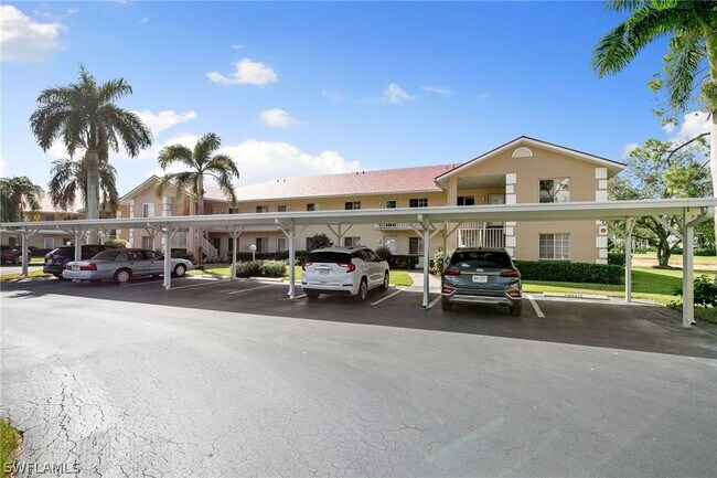 Building Photo - 520 Augusta Blvd