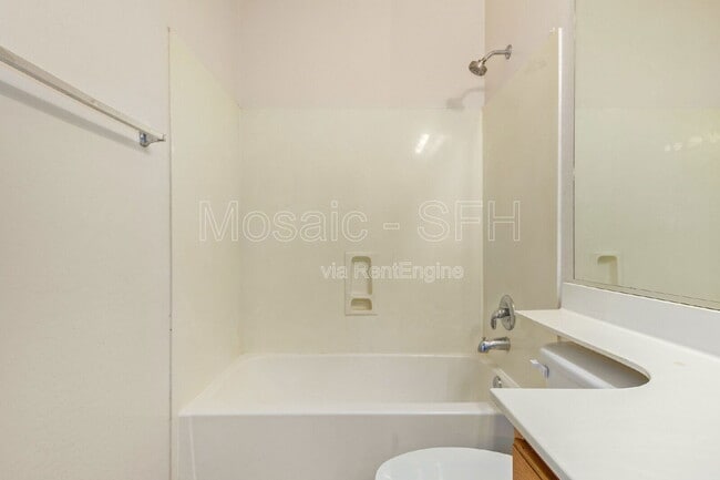 Building Photo - 3018 S 102nd Ln