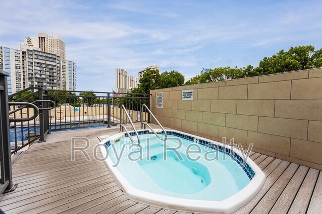 Building Photo - 1717 Ala Wai Blvd