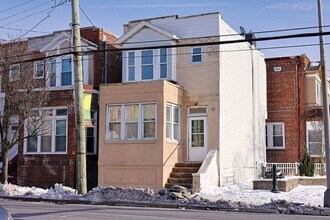 Building Photo - Well-kept 3 Bed, 1 Bath Single Family Home - Schedule your tours now!