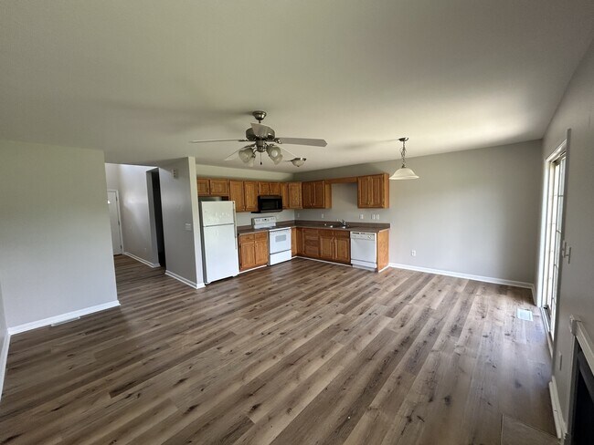 Building Photo - 3431 Stoneway Ct