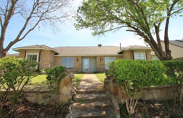 Primary Photo - 6014 Lakeshore Dr