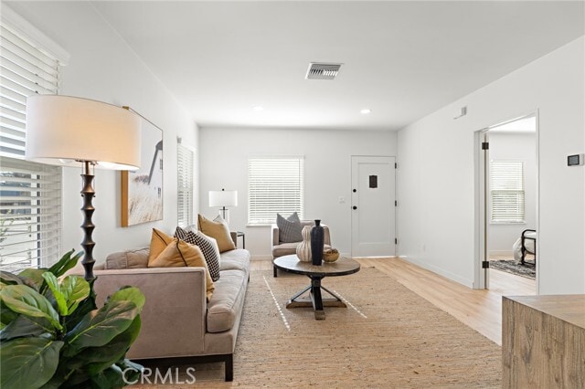 Building Photo - 267 Olive St