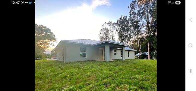 Building Photo - 3310 NW 20th Ave