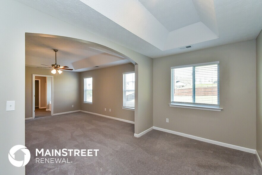 Building Photo - 5000 Cardinal Ct