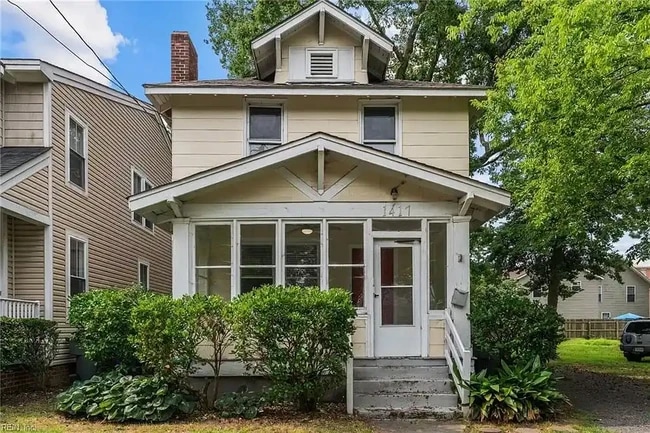 Building Photo - 1417 Melrose Pky