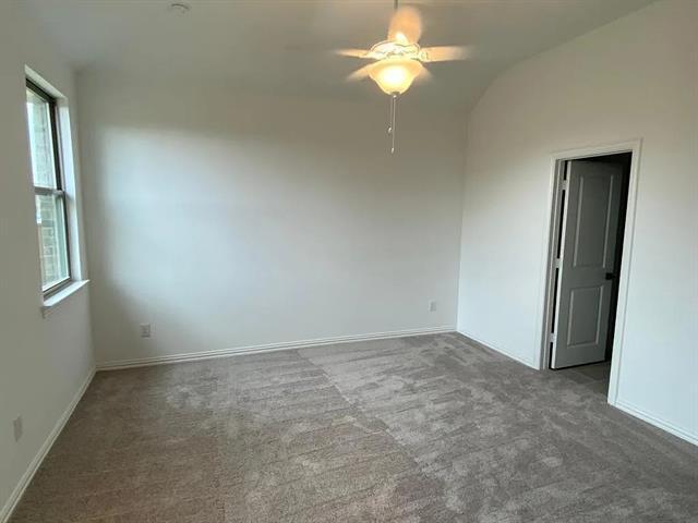 Building Photo - 2221 Grassland Ave