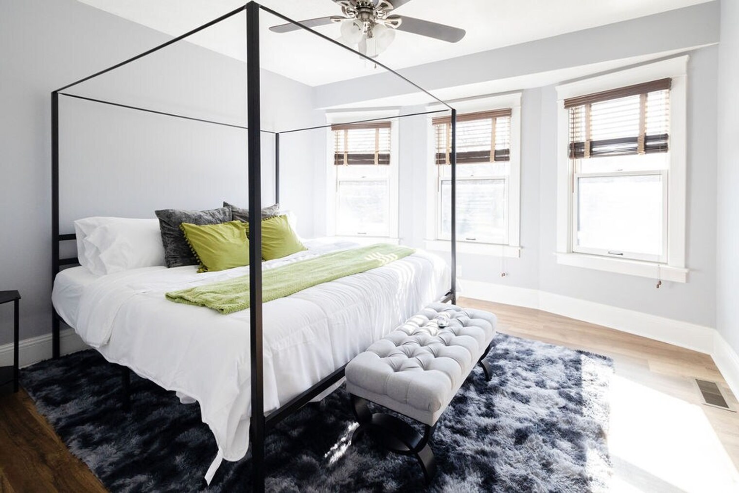 Building Photo - 1501 E 105th St