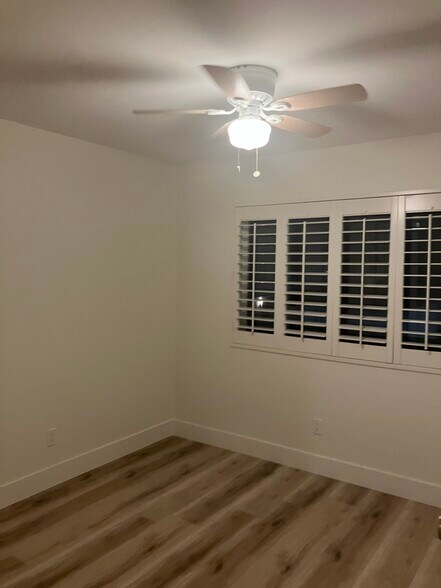 Building Photo - 1910 W Palmyra Ave