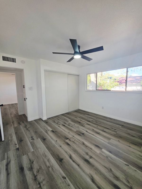 Building Photo - 7167 Columbia Way