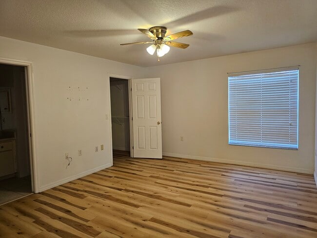 Building Photo - 15040 SE 94th Ct