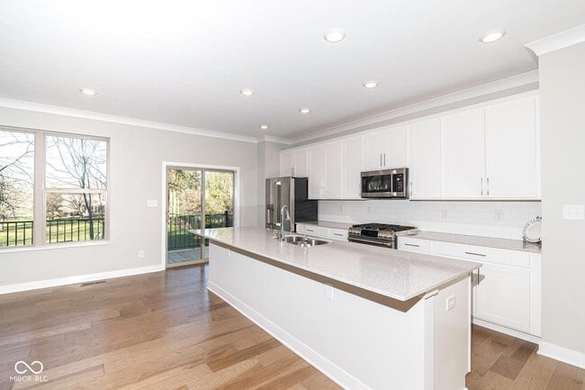 Building Photo - 8238 Bostic Dr