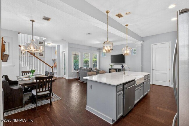 Building Photo - 120 Burlcrest Ct