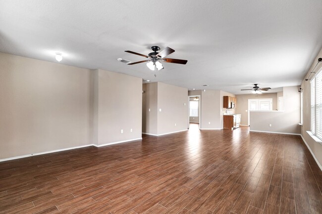 Building Photo - ***APPLICATION CURRENTLY UNDER REVIEW***Mo...