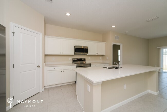Building Photo - 347 Kenilworth Dr