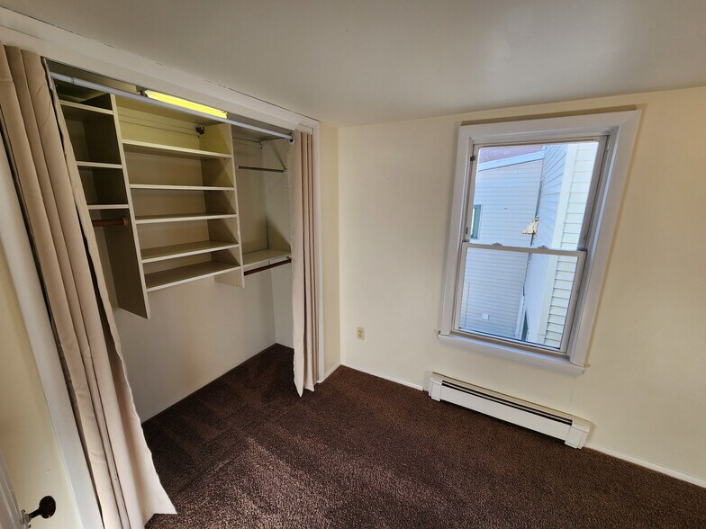 Building Photo - 95 3rd Ave