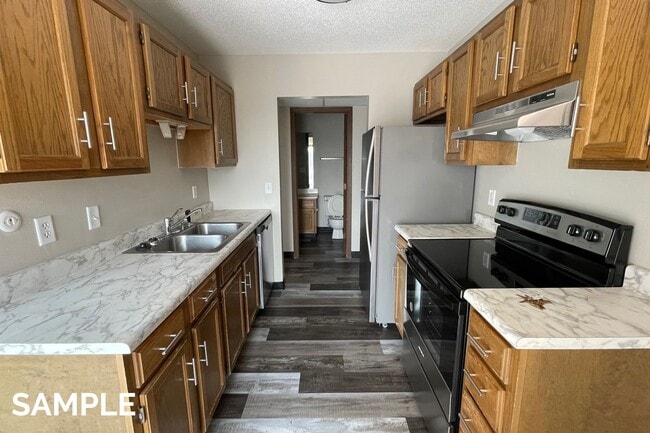 Building Photo - Willow Crossing Apartments - Limited-Time Special!