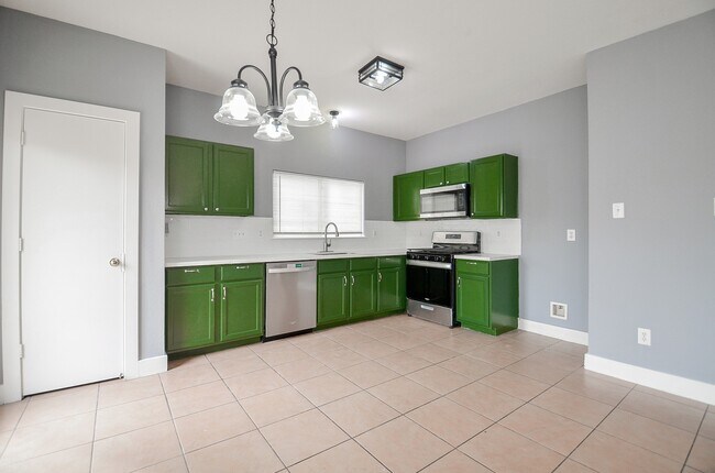 Building Photo - 11924 Prior Park Dr