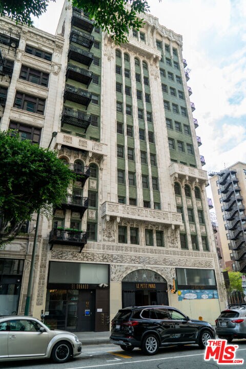 Building Photo - 416 S Spring St