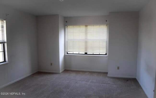 Building Photo - 8140 Wakefield Ave