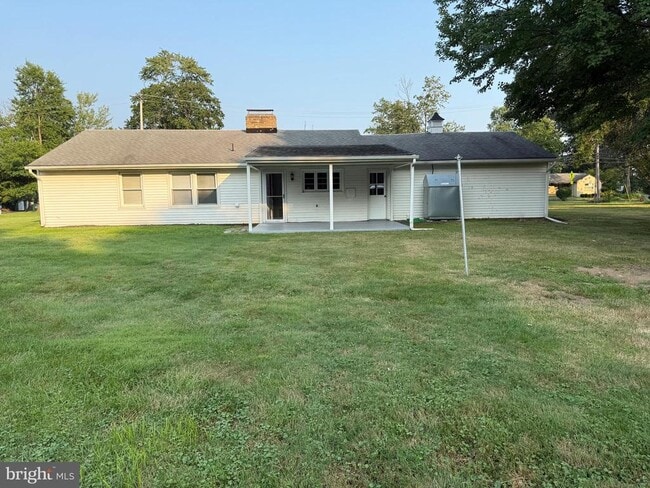 Building Photo - 113 Stump Rd