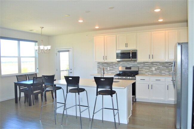 Kitchen view from entrance - 4771 Copeland Cir