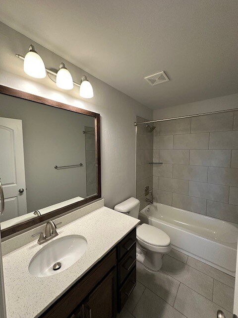 Building Photo - 10505 Turtle Back Dr