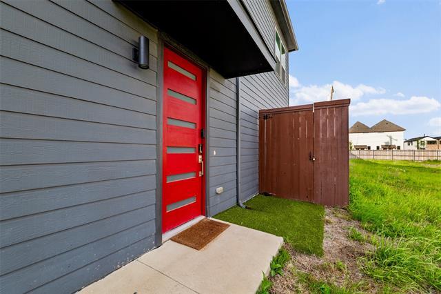 Building Photo - 2406 Merlin St