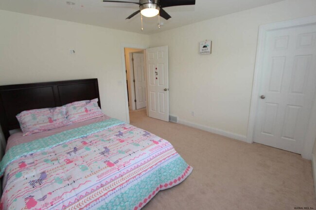 Building Photo - 106 Balsam Way