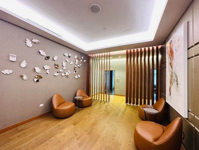 Building Photo - 99 Hudson St