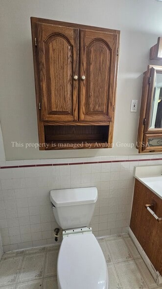 Building Photo - 2052 Lake Weir Ave