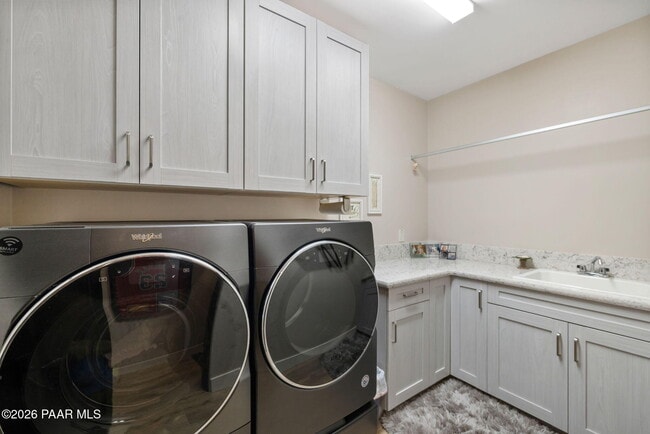 Building Photo - 5885 West St