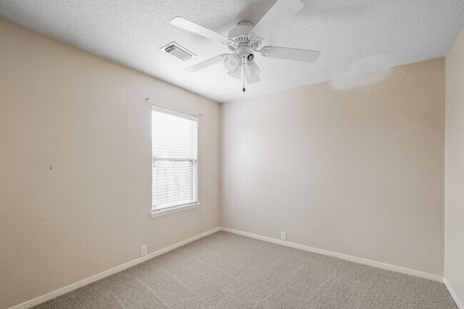 Building Photo - 17538 S Summit Canyon Dr