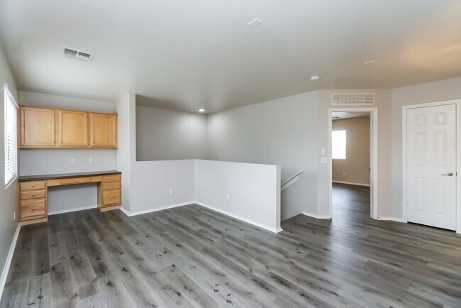 Building Photo - 3146 W Carlos Ln