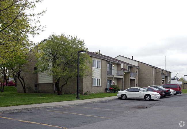 Building Photo - Marketplace Court Apartments