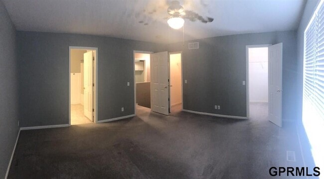 Building Photo - 2102 Quartz Dr