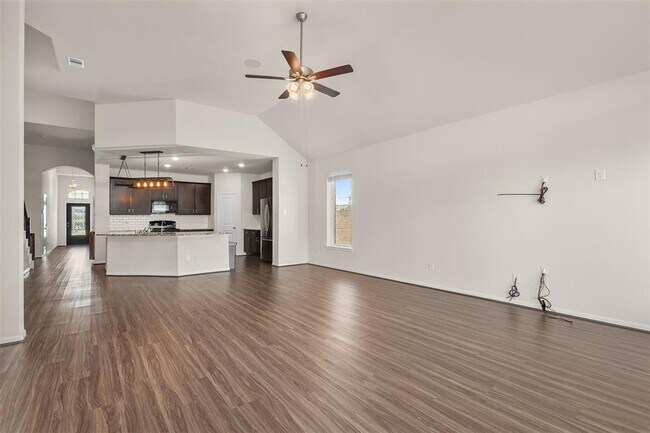 Building Photo - 2701 Bayrose Dr