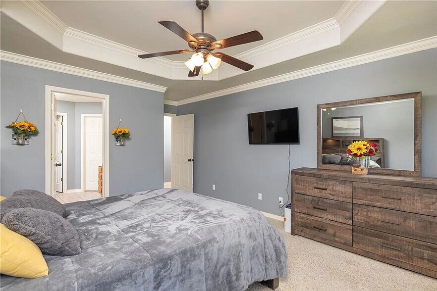 Building Photo - 421 Coopers Wy