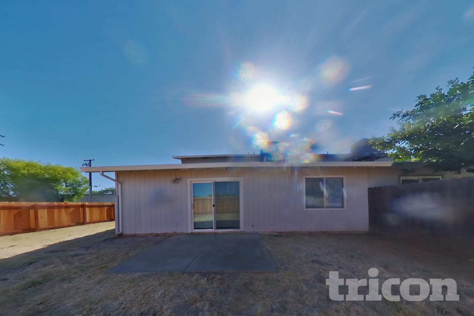 Building Photo - 1630 E Lake Ct