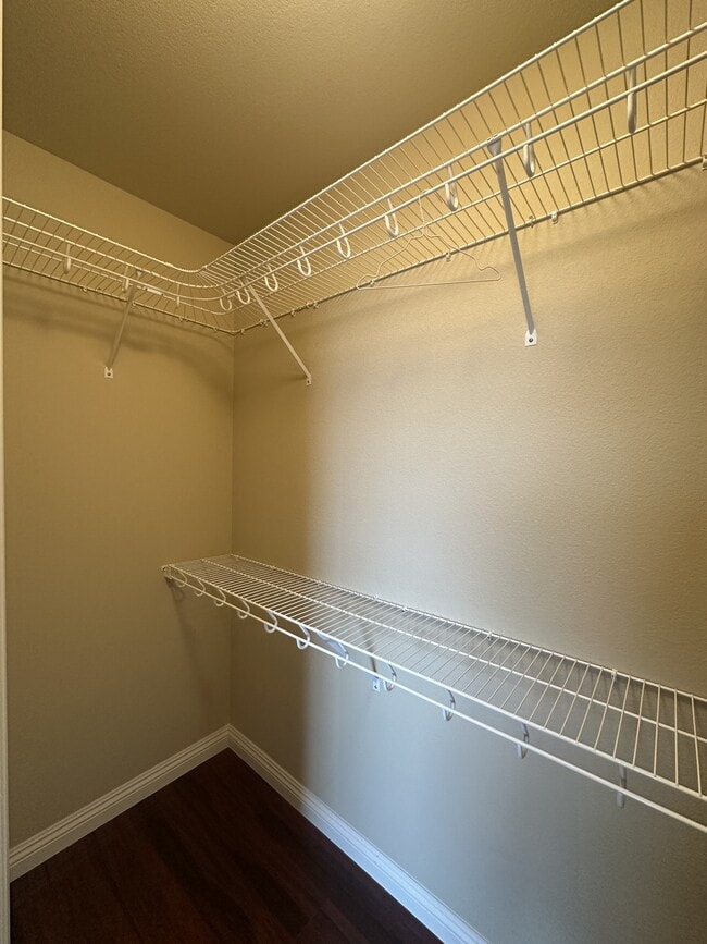 Building Photo - 8125 Crimson Creek Ct